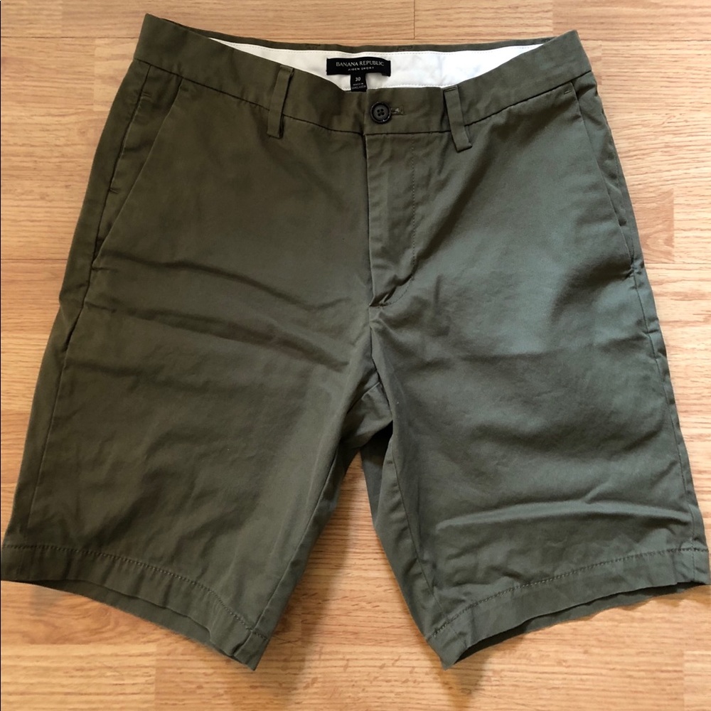 Banana Republic Aiden chino shorts